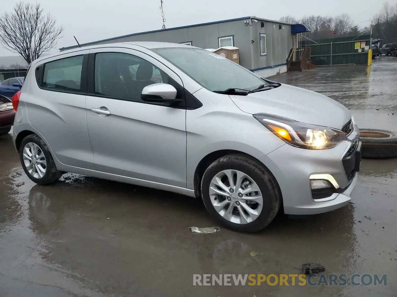 4 Photograph of a damaged car KL8CD6SA3MC712722 CHEVROLET SPARK 2021