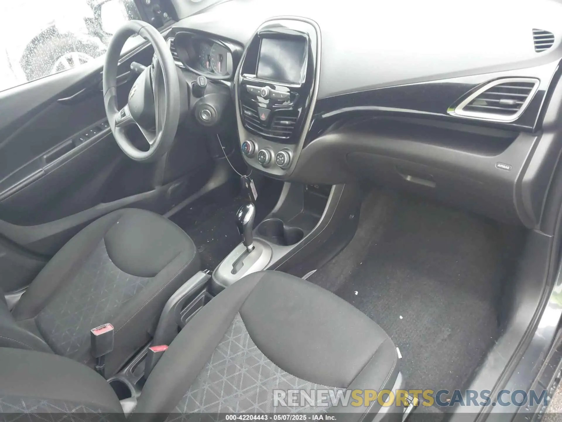 5 Photograph of a damaged car KL8CD6SA3MC722456 CHEVROLET SPARK 2021