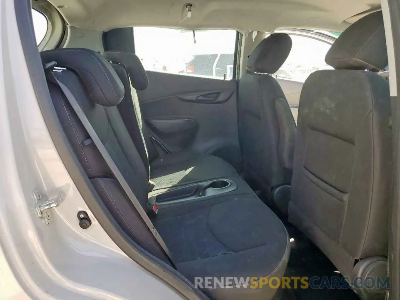 10 Photograph of a damaged car KL8CD6SA3MC744246 CHEVROLET SPARK 2021