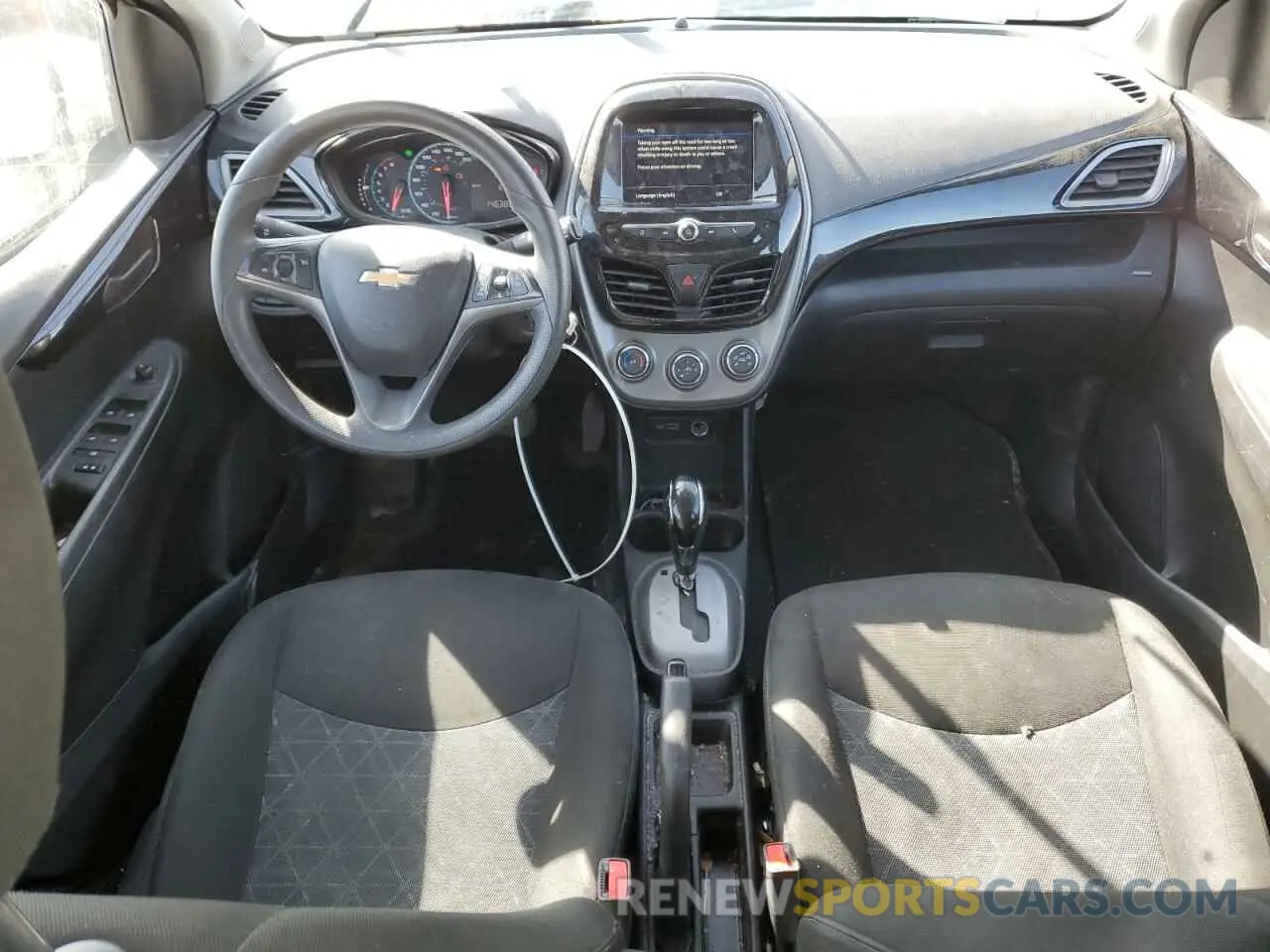 8 Photograph of a damaged car KL8CD6SA4MC724393 CHEVROLET SPARK 2021