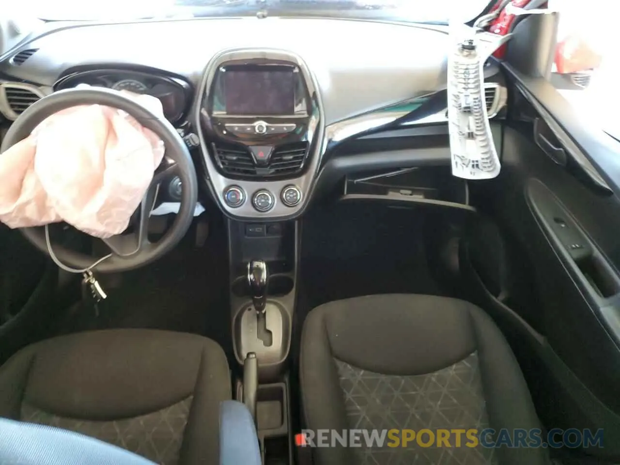 8 Photograph of a damaged car KL8CD6SA4MC746913 CHEVROLET SPARK 2021
