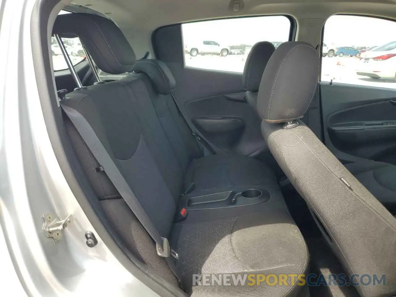 10 Фотография поврежденного автомобиля KL8CD6SA5MC717887 CHEVROLET SPARK 2021