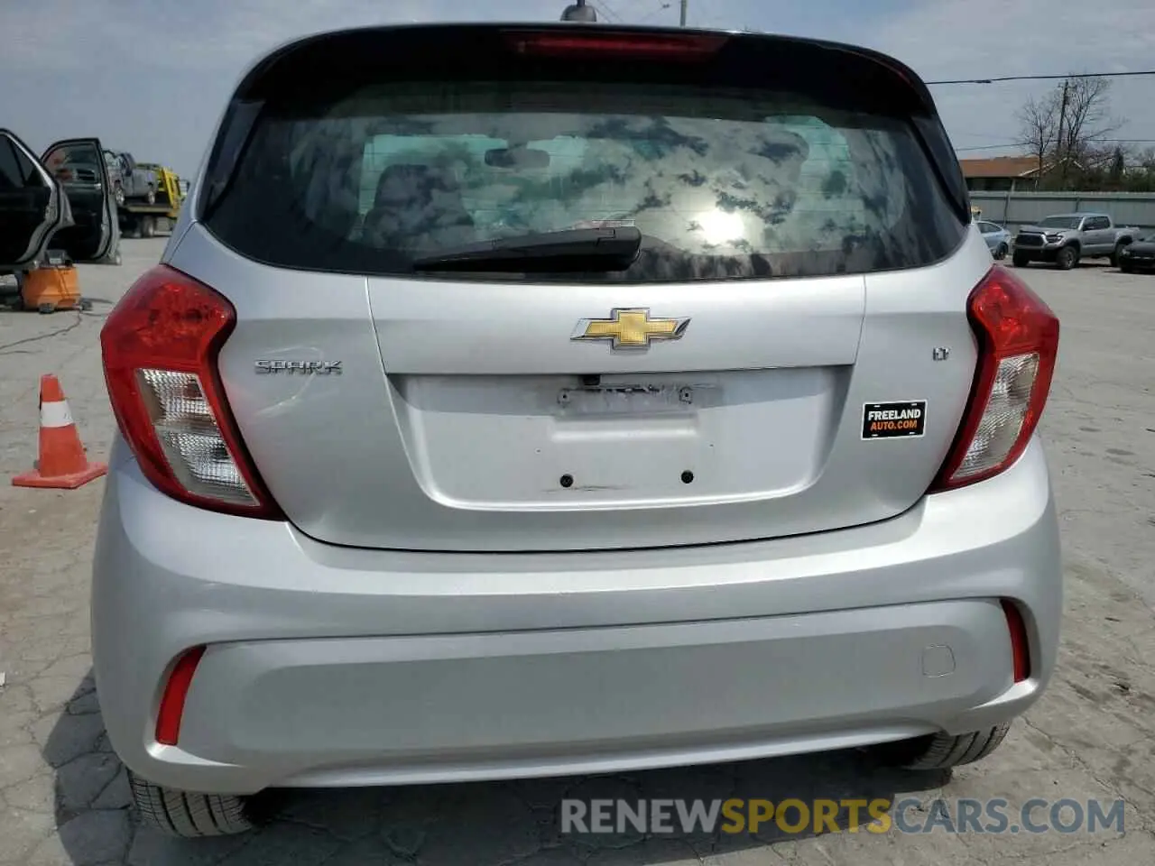 6 Фотография поврежденного автомобиля KL8CD6SA5MC717887 CHEVROLET SPARK 2021