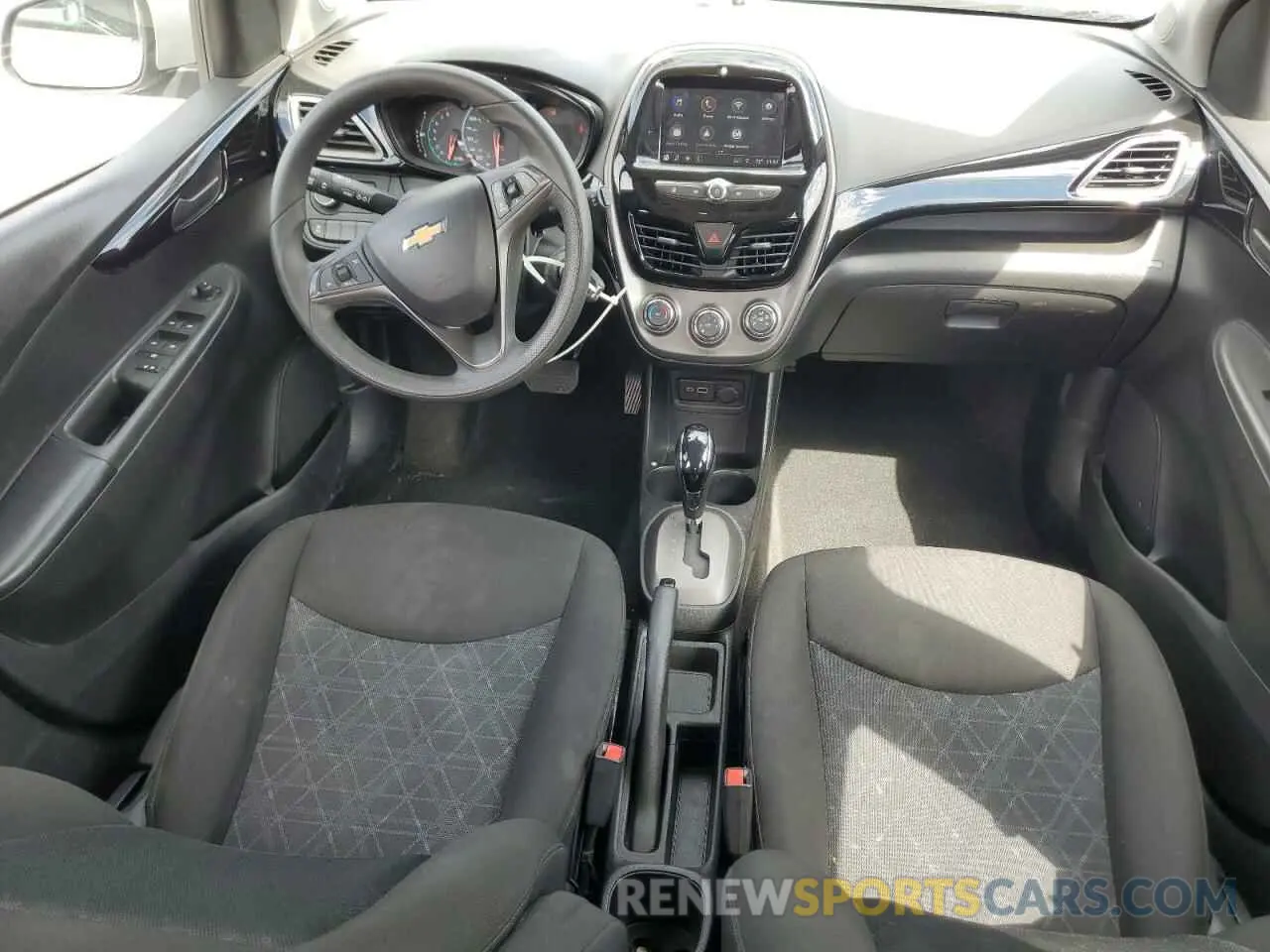 8 Фотография поврежденного автомобиля KL8CD6SA5MC717887 CHEVROLET SPARK 2021