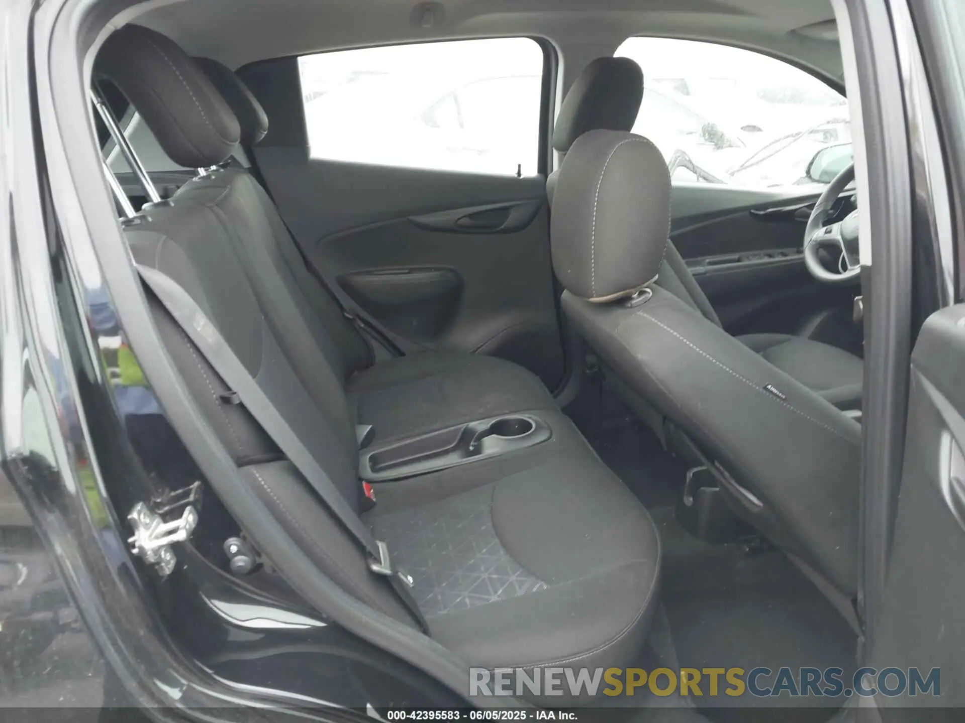 8 Фотография поврежденного автомобиля KL8CD6SA5MC721664 CHEVROLET SPARK 2021