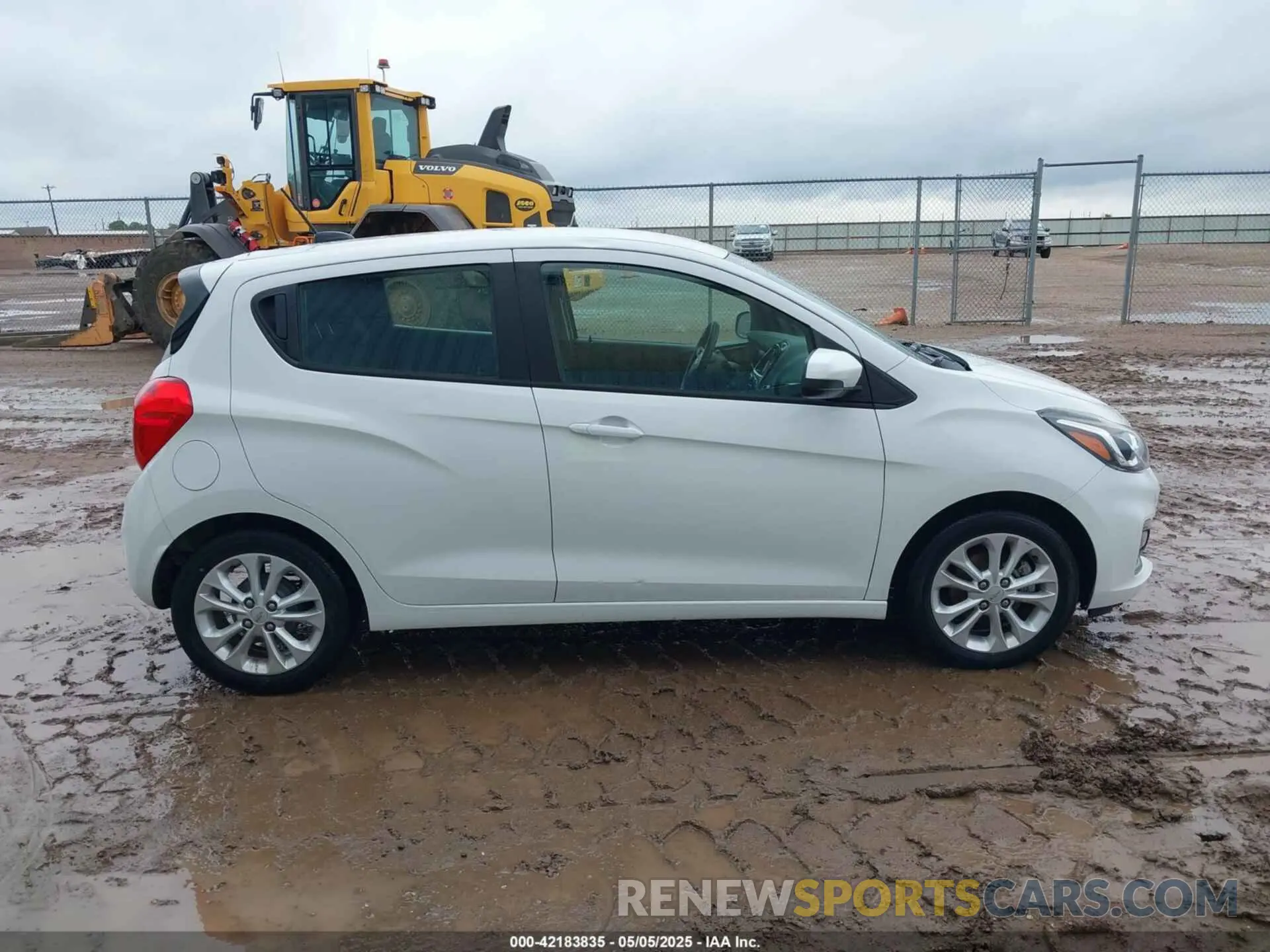13 Photograph of a damaged car KL8CD6SA5MC748721 CHEVROLET SPARK 2021