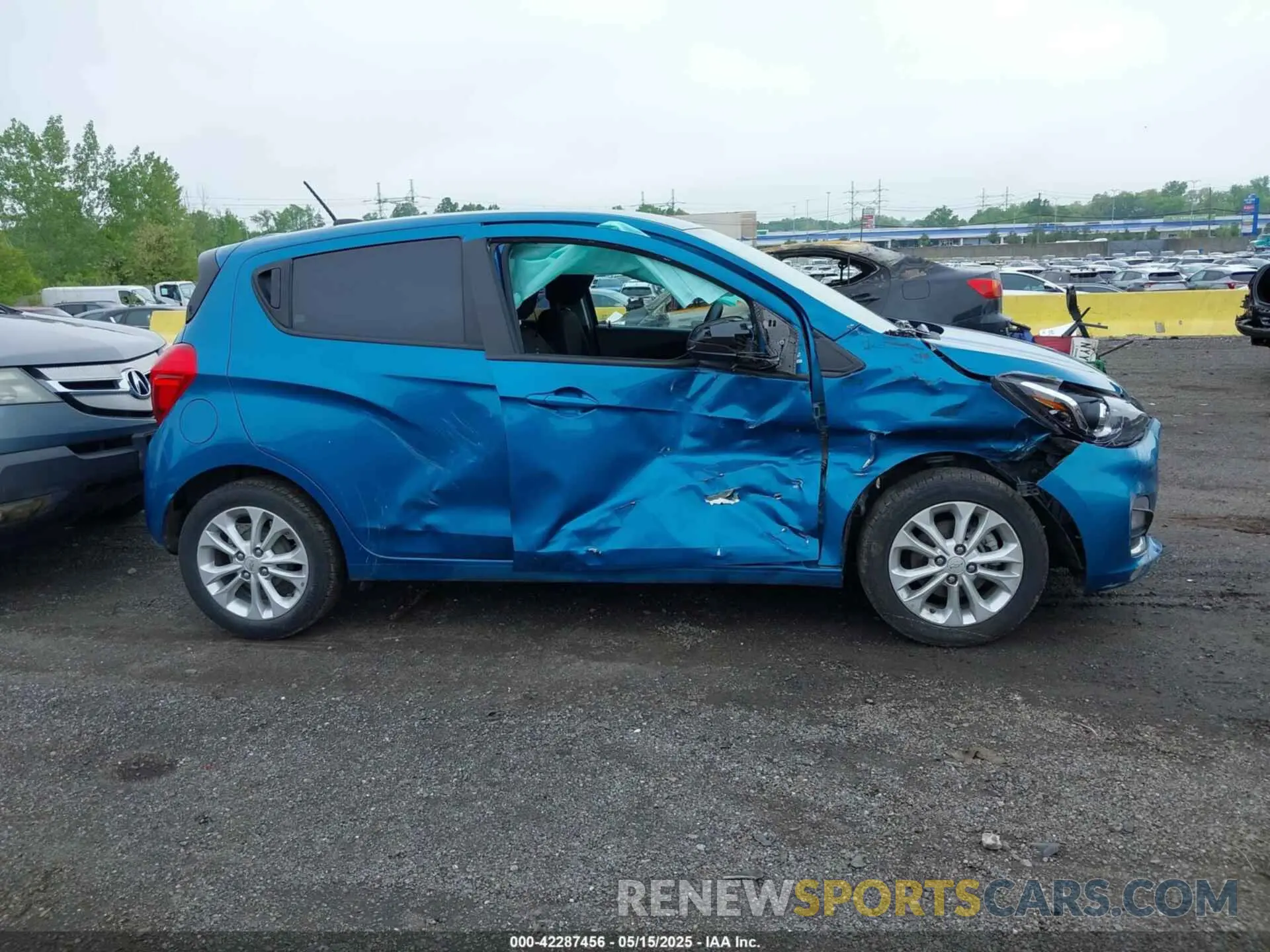 13 Фотография поврежденного автомобиля KL8CD6SA6MC703688 CHEVROLET SPARK 2021