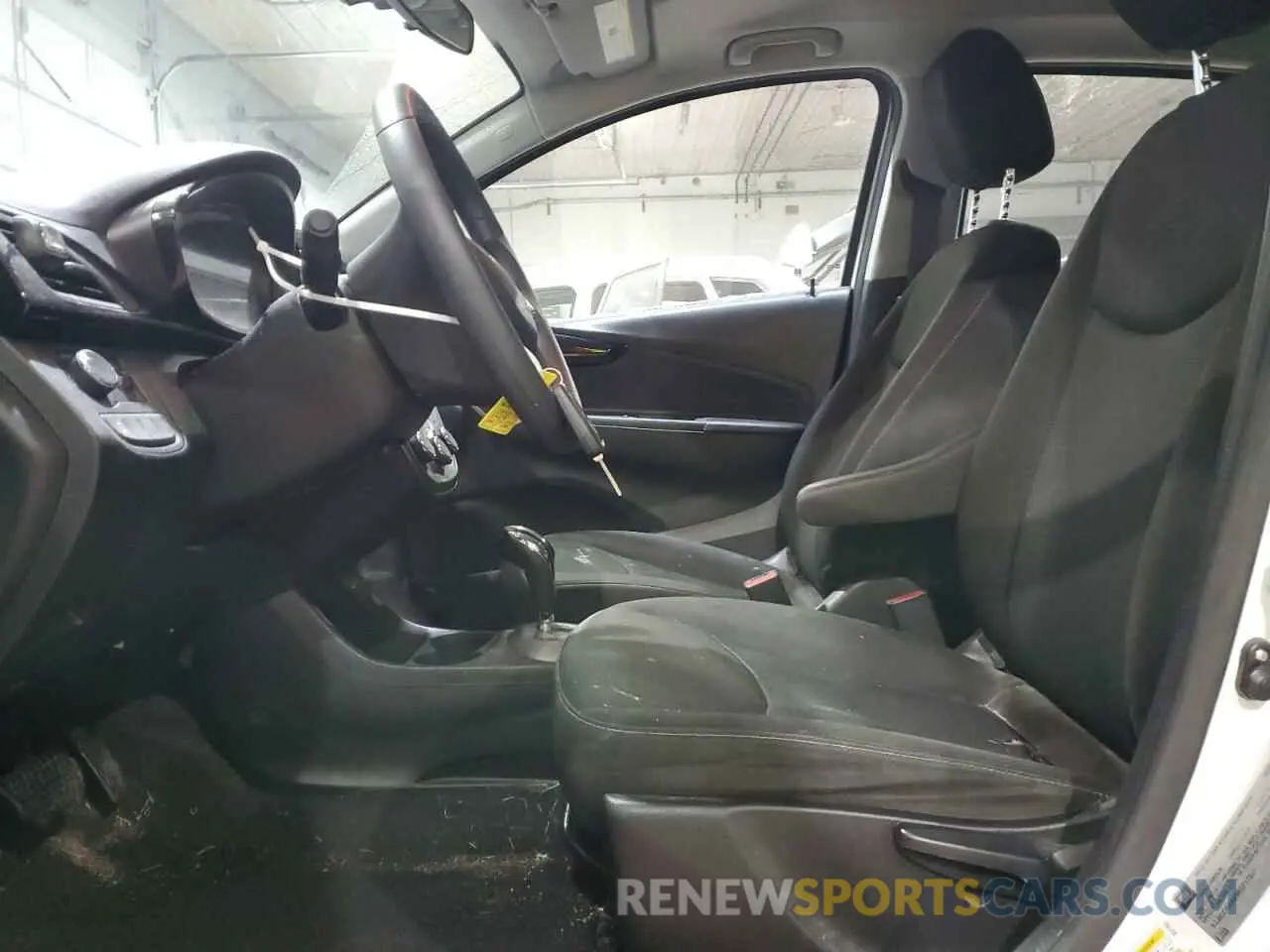 7 Фотография поврежденного автомобиля KL8CD6SA6MC717851 CHEVROLET SPARK 2021