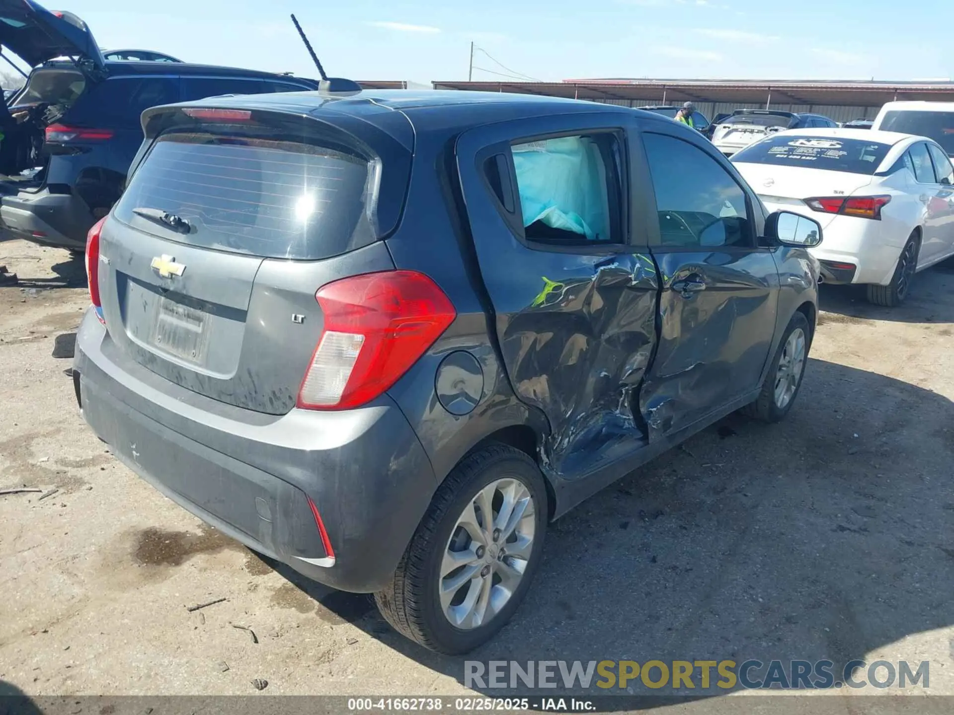 4 Photograph of a damaged car KL8CD6SA7MC712299 CHEVROLET SPARK 2021
