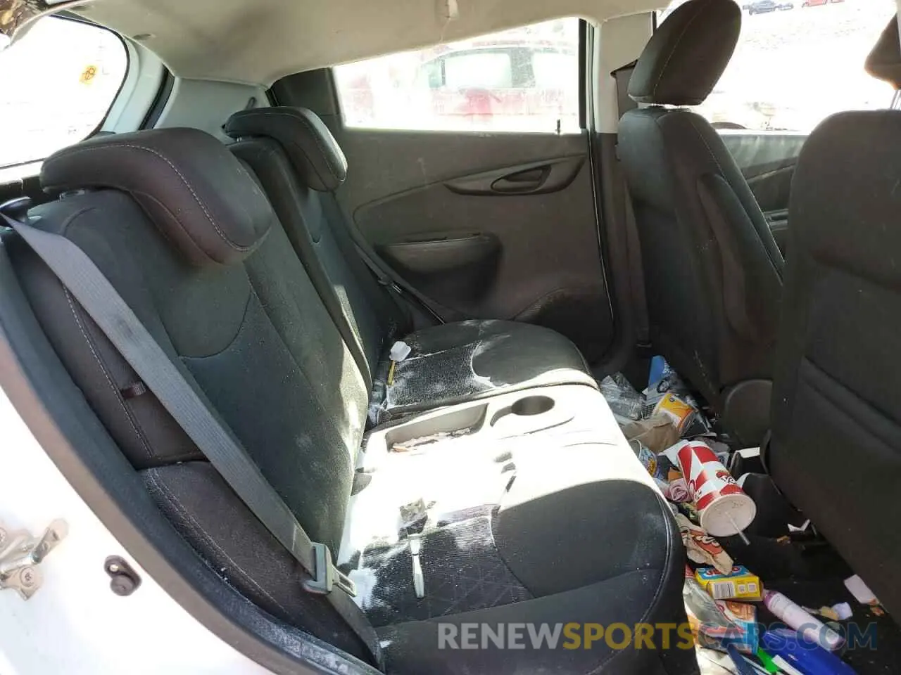 11 Фотография поврежденного автомобиля KL8CD6SA7MC729698 CHEVROLET SPARK 2021