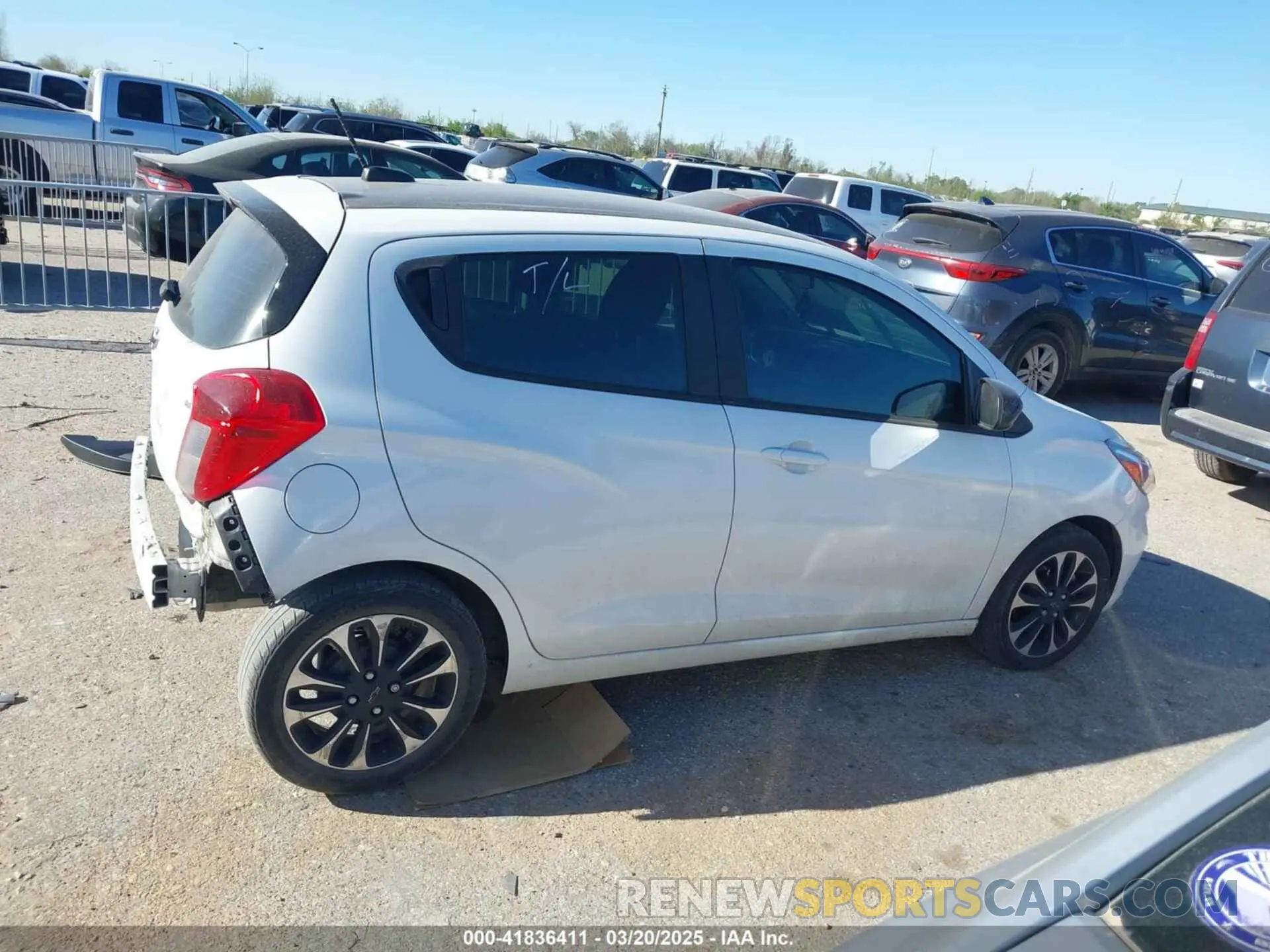 14 Фотография поврежденного автомобиля KL8CD6SA7MC748168 CHEVROLET SPARK 2021