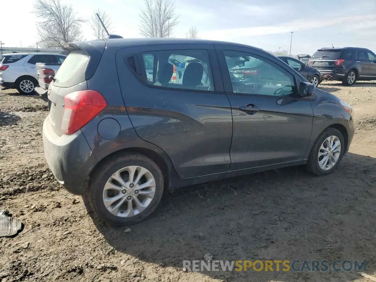 3 Photograph of a damaged car KL8CD6SA9MC218803 CHEVROLET SPARK 2021