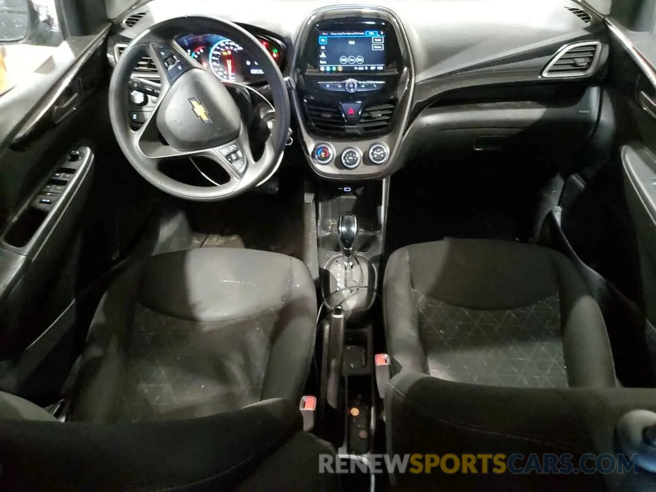 8 Photograph of a damaged car KL8CD6SAXMC718680 CHEVROLET SPARK 2021