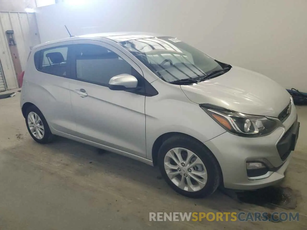 4 Photograph of a damaged car KL8CD6SAXMC730411 CHEVROLET SPARK 2021