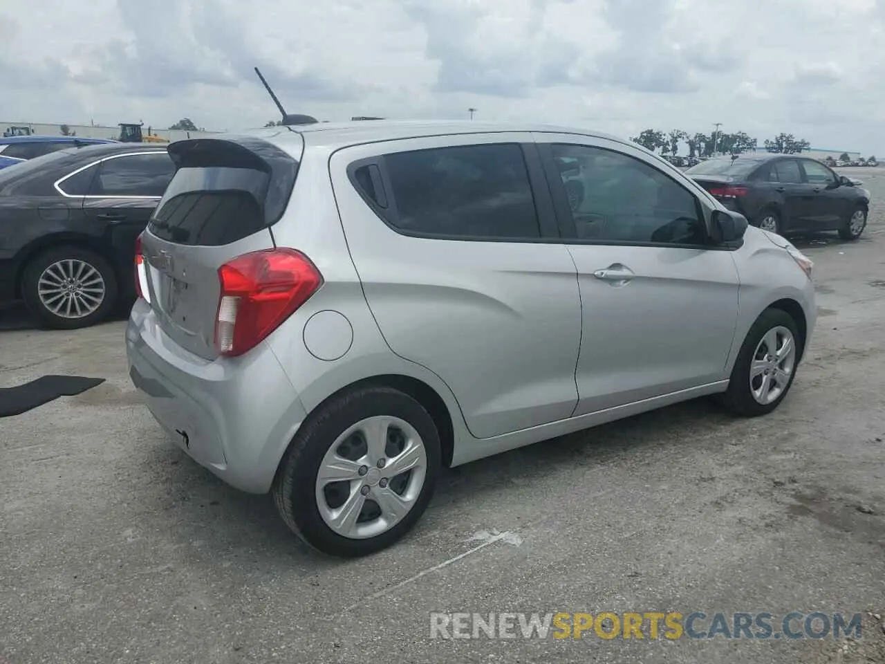 3 Photograph of a damaged car KL8CB6SA6NC006142 CHEVROLET SPARK 2022