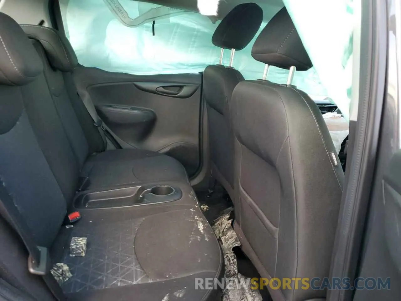 10 Photograph of a damaged car KL8CD6SA0NC015901 CHEVROLET SPARK 2022
