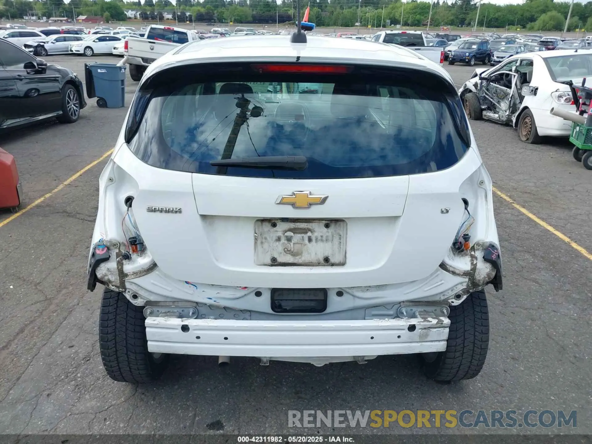 6 Фотография поврежденного автомобиля KL8CD6SA1NC033646 CHEVROLET SPARK 2022