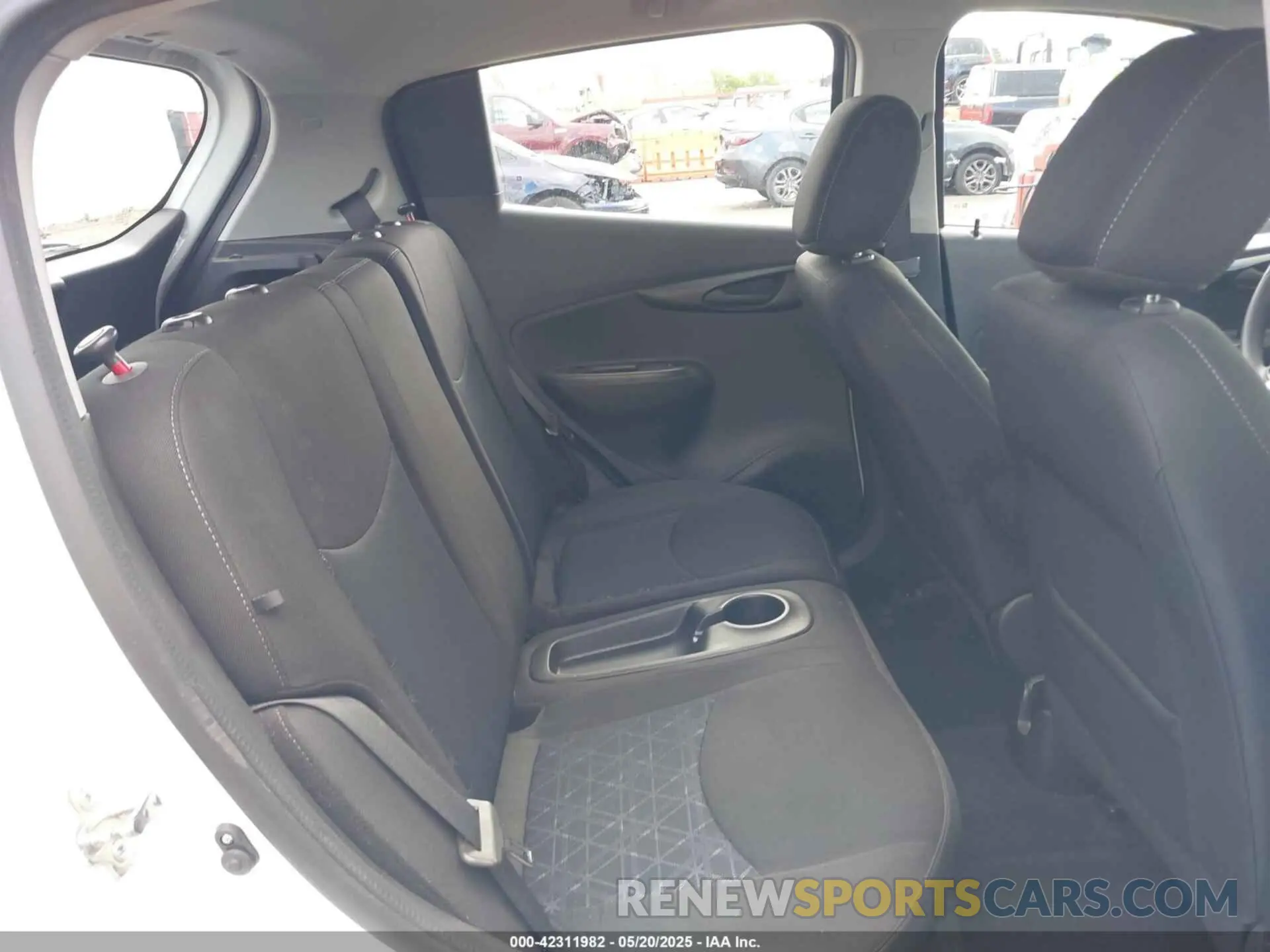 8 Фотография поврежденного автомобиля KL8CD6SA1NC033646 CHEVROLET SPARK 2022