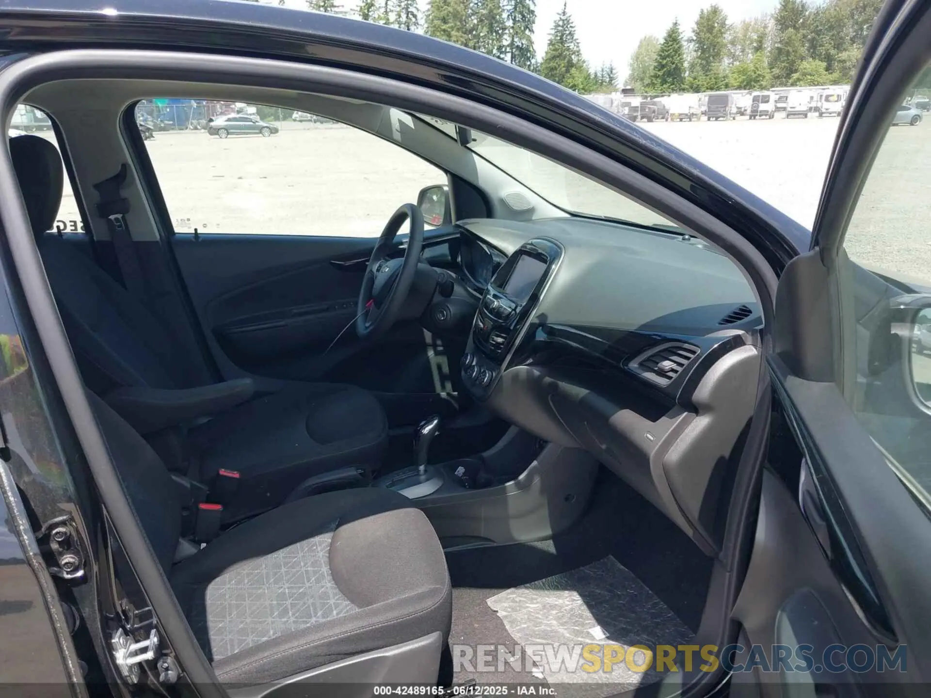 5 Photograph of a damaged car KL8CD6SA2NC035731 CHEVROLET SPARK 2022