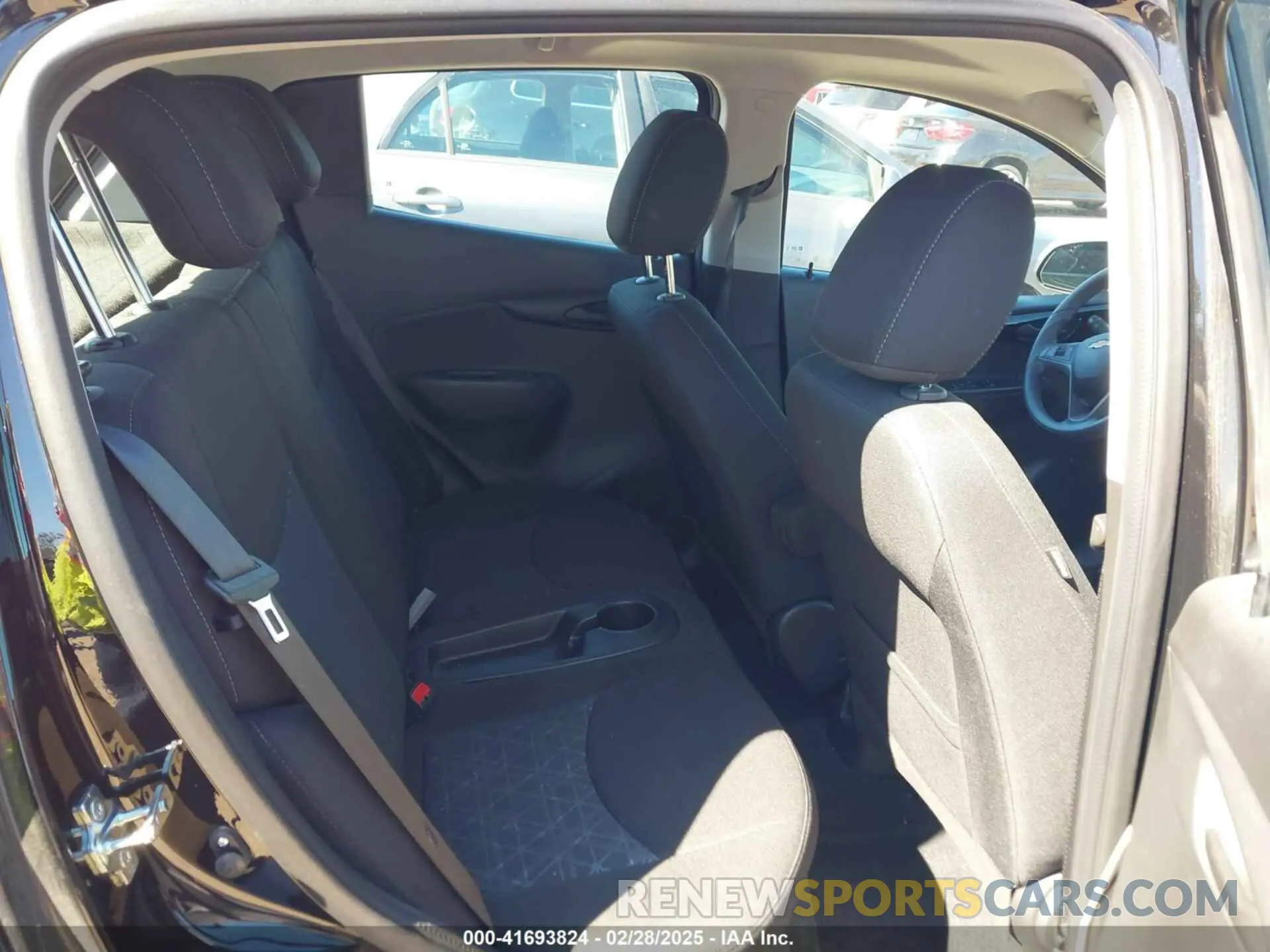 8 Фотография поврежденного автомобиля KL8CD6SA4NC040963 CHEVROLET SPARK 2022