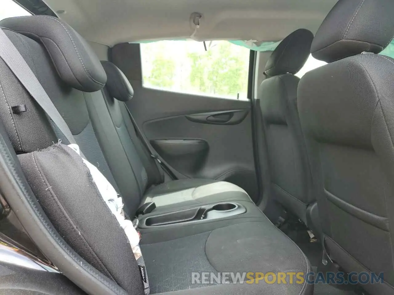 10 Photograph of a damaged car KL8CD6SA7NC007634 CHEVROLET SPARK 2022