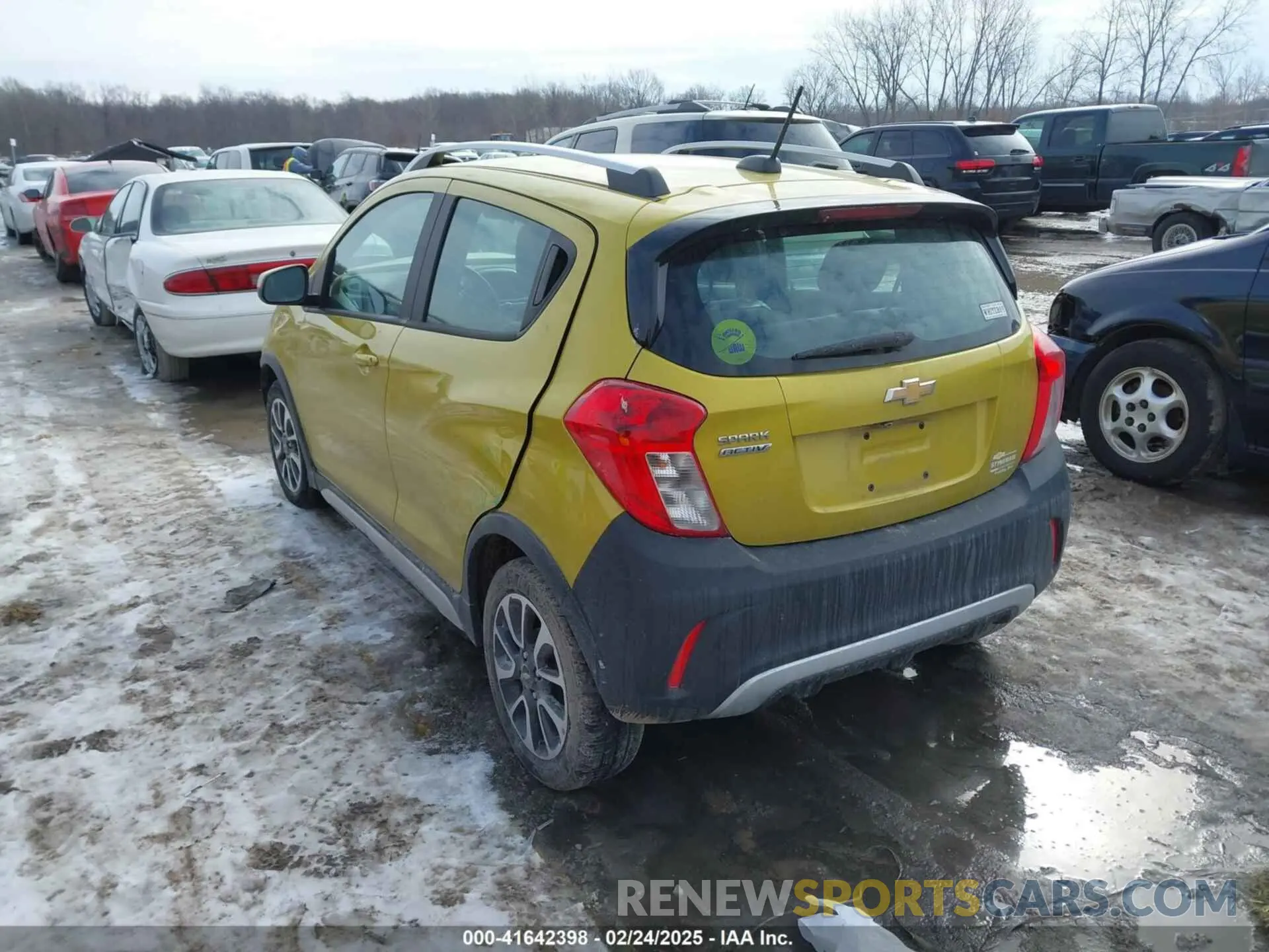 3 Фотография поврежденного автомобиля KL8CH6SA1NC023946 CHEVROLET SPARK 2022
