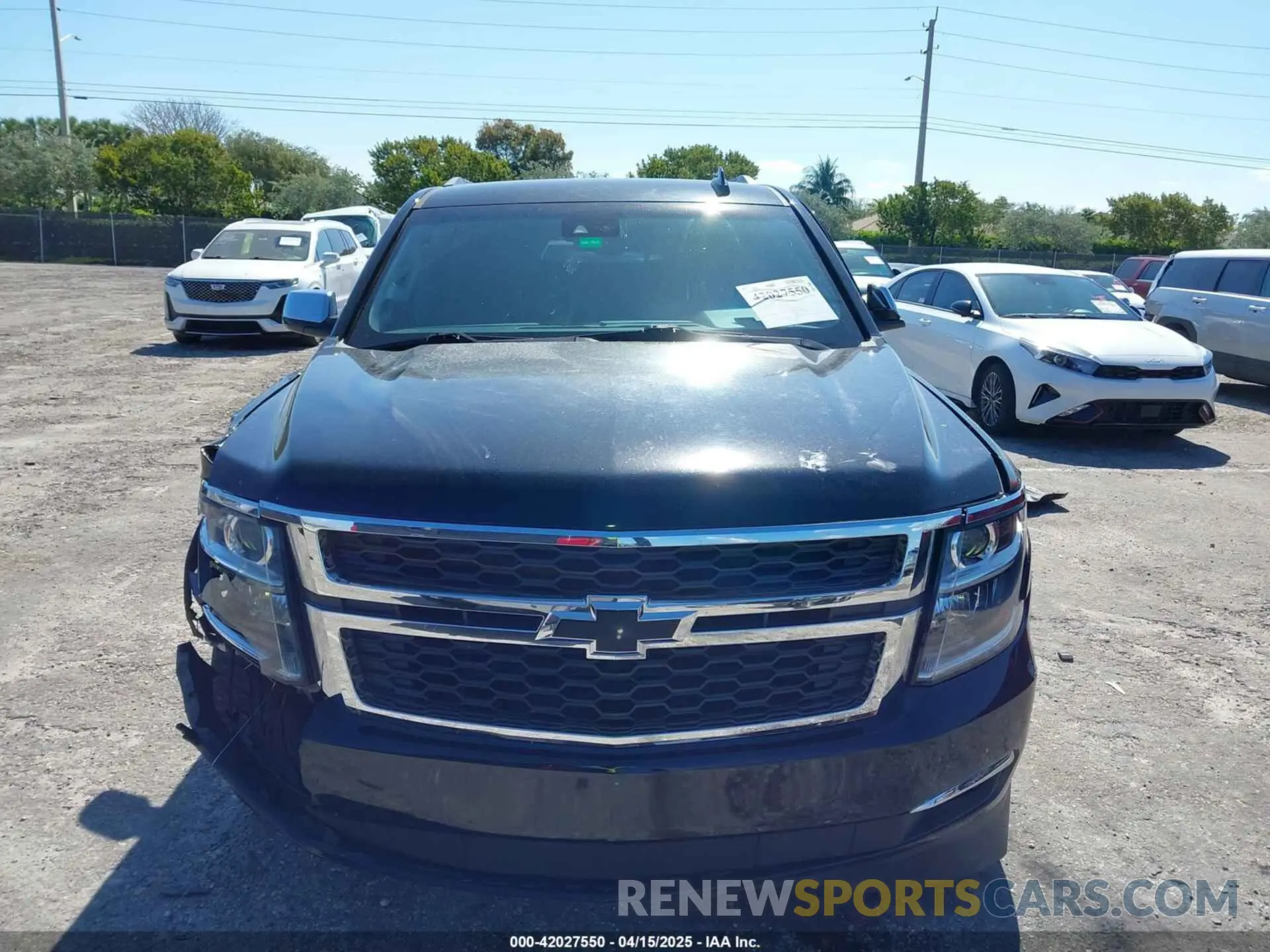 12 Photograph of a damaged car 1GNSCHKC0KR155143 CHEVROLET SUBURBAN 2019