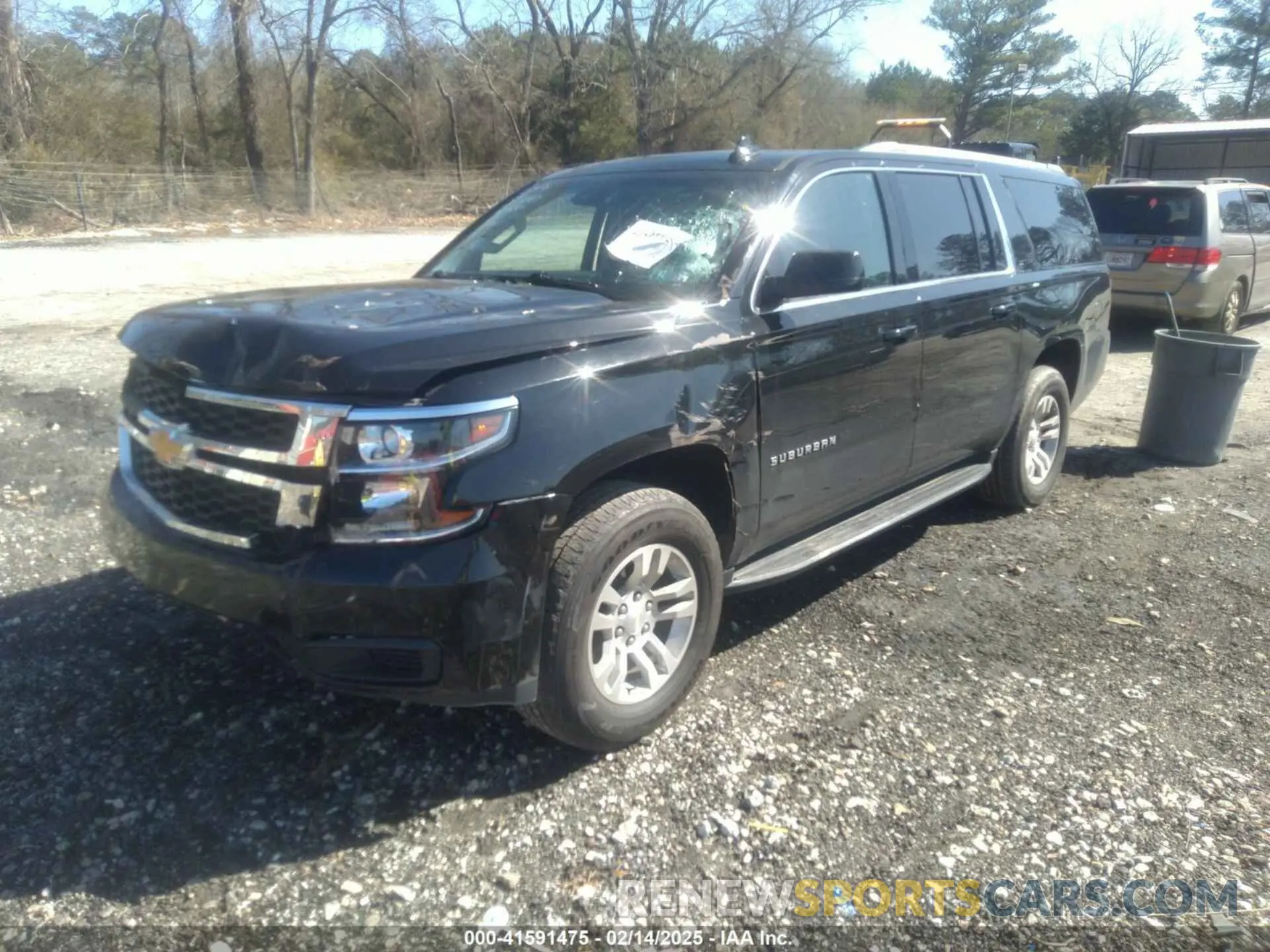 2 Фотография поврежденного автомобиля 1GNSCHKCXKR405939 CHEVROLET SUBURBAN 2019