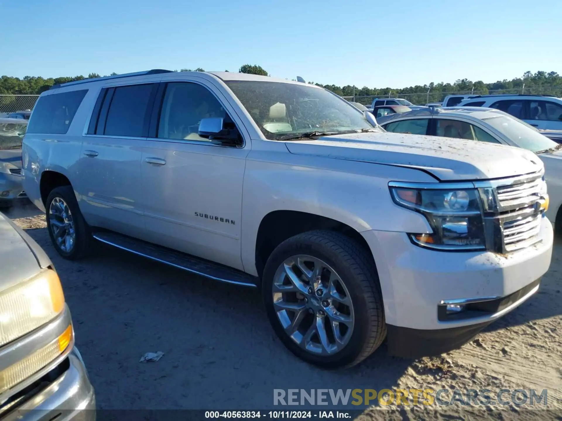 13 Photograph of a damaged car 1GNSCJKC0KR293658 CHEVROLET SUBURBAN 2019