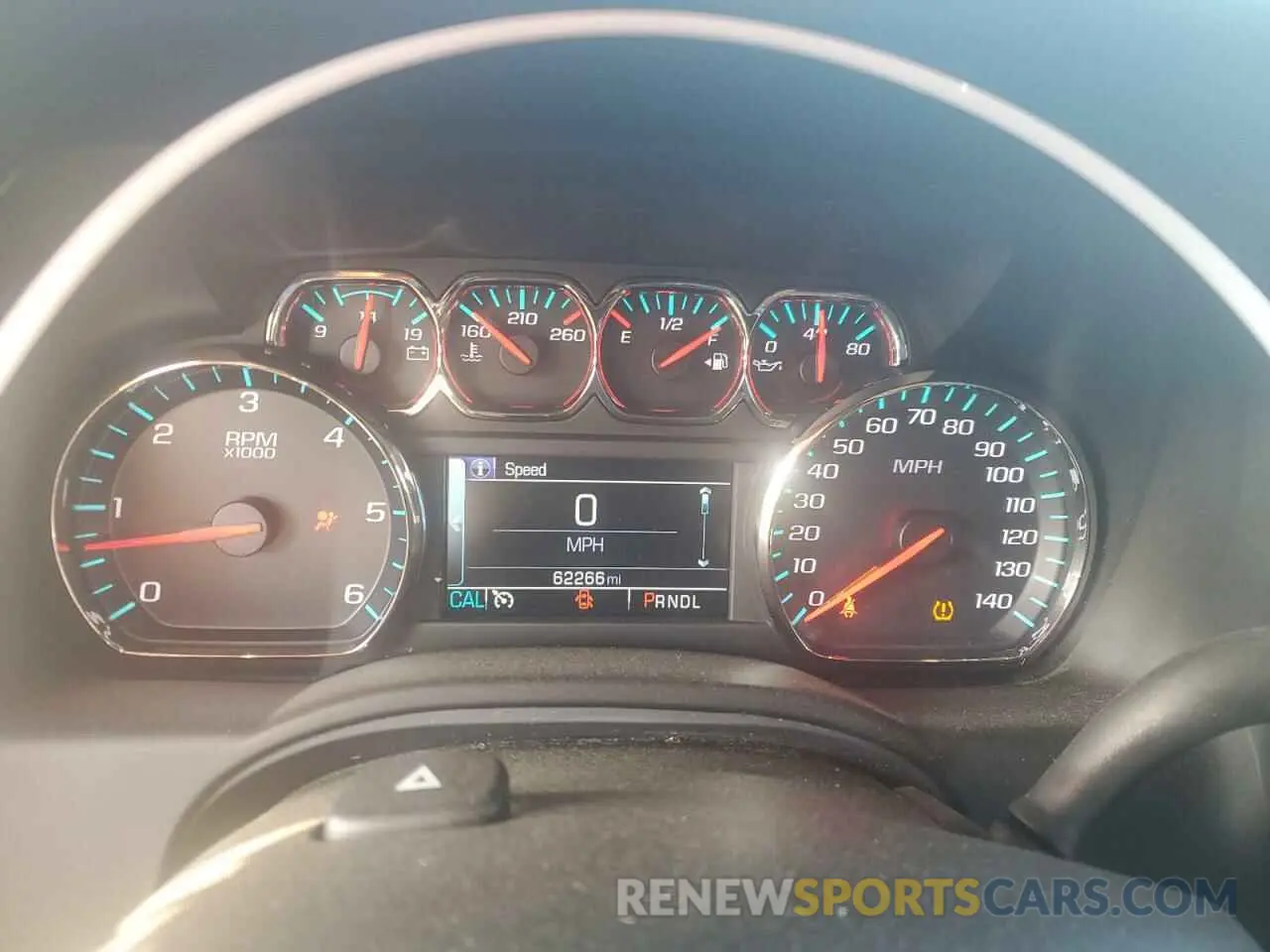 9 Фотография поврежденного автомобиля 1GNSKGKC3KR241141 CHEVROLET SUBURBAN 2019