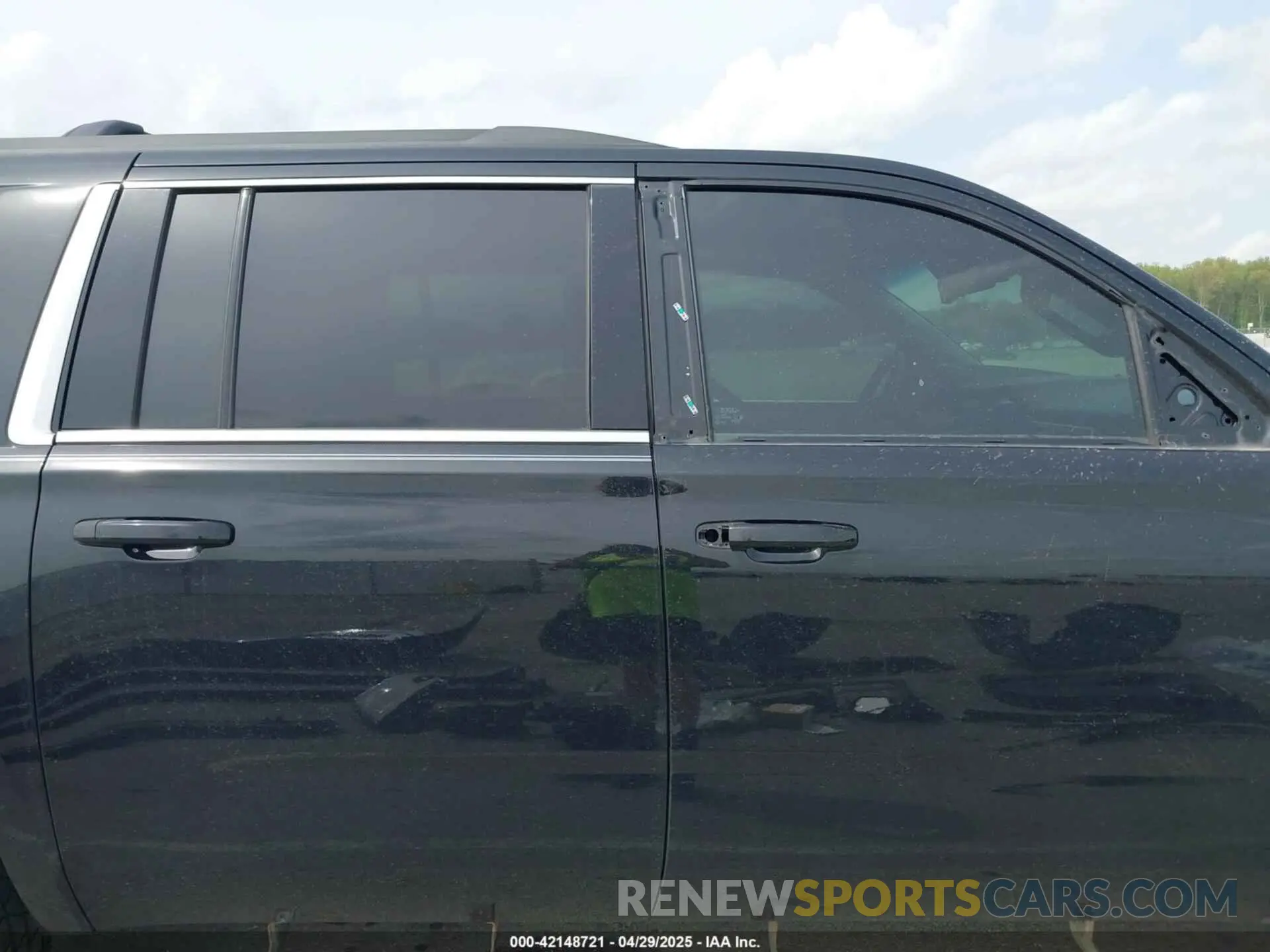 14 Фотография поврежденного автомобиля 1GNSKGKC4KR128685 CHEVROLET SUBURBAN 2019