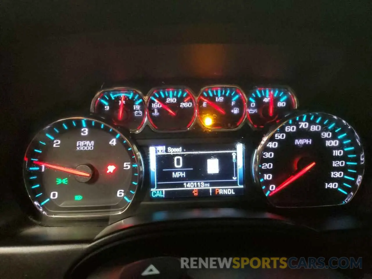9 Photograph of a damaged car 1GNSKHKC1KR129573 CHEVROLET SUBURBAN 2019