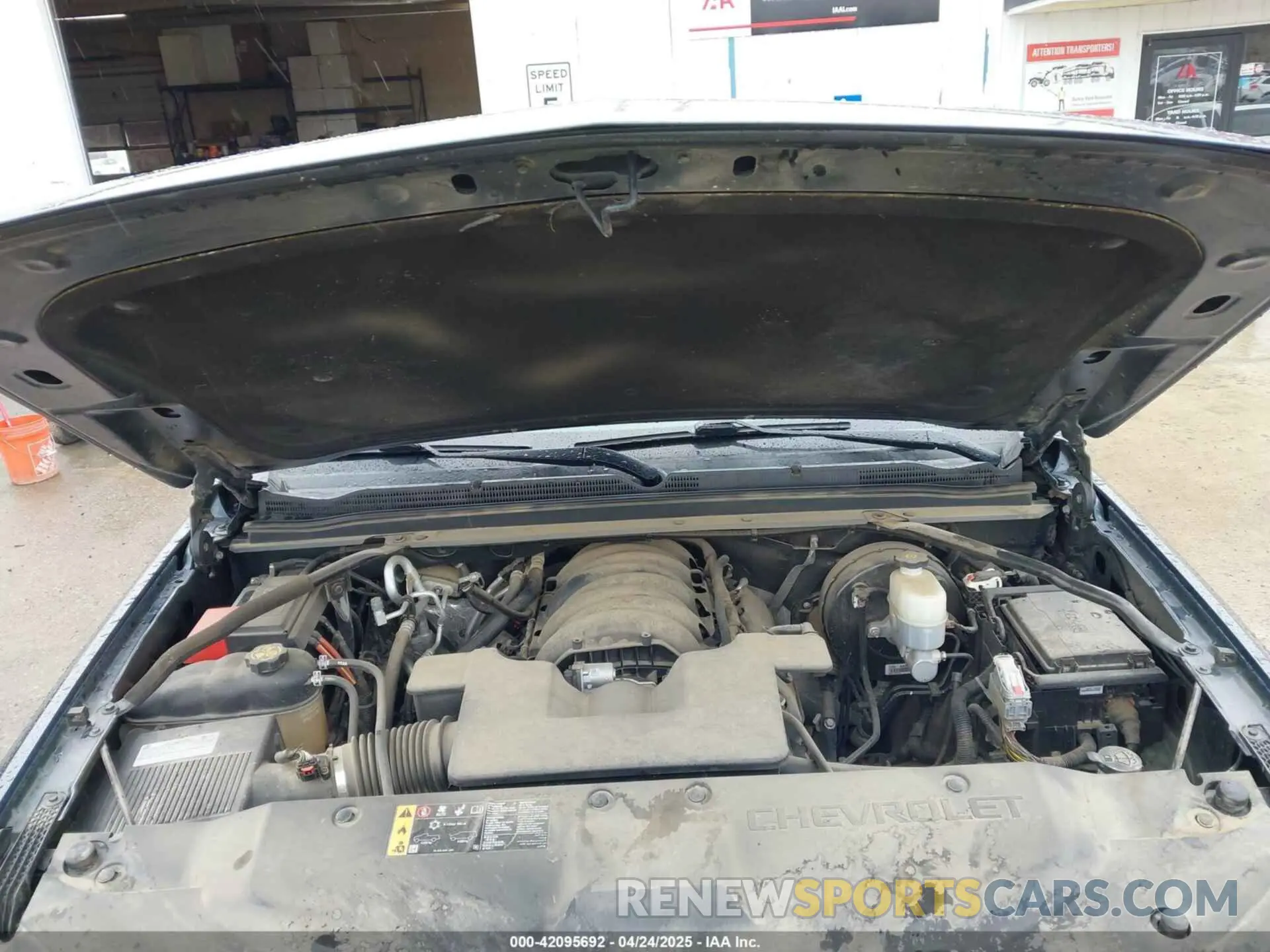 10 Фотография поврежденного автомобиля 1GNSKHKC1KR241449 CHEVROLET SUBURBAN 2019