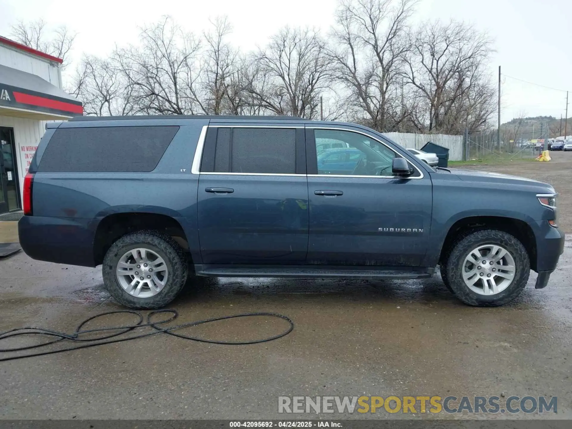 14 Фотография поврежденного автомобиля 1GNSKHKC1KR241449 CHEVROLET SUBURBAN 2019