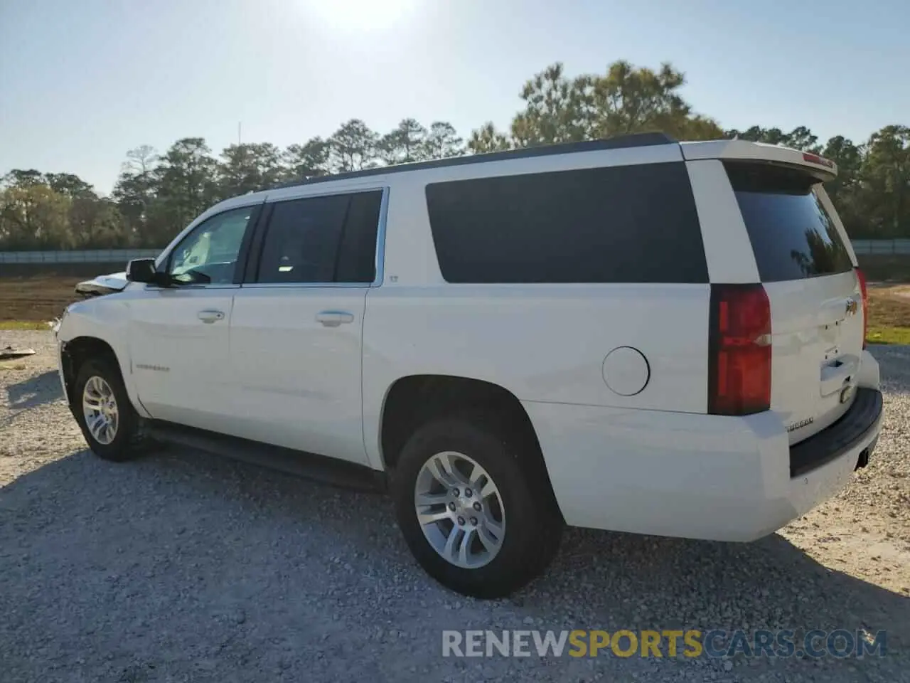 2 Photograph of a damaged car 1GNSKHKC2KR346694 CHEVROLET SUBURBAN 2019