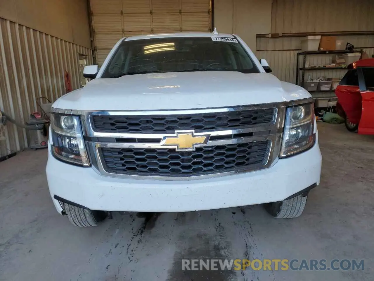 5 Photograph of a damaged car 1GNSKHKC5KR202265 CHEVROLET SUBURBAN 2019
