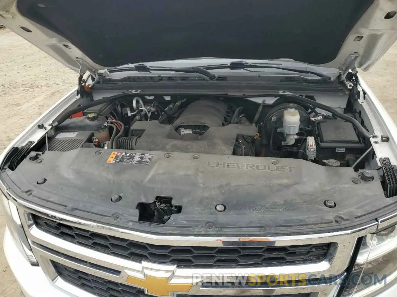 12 Photograph of a damaged car 1GNSKHKC6KR205434 CHEVROLET SUBURBAN 2019