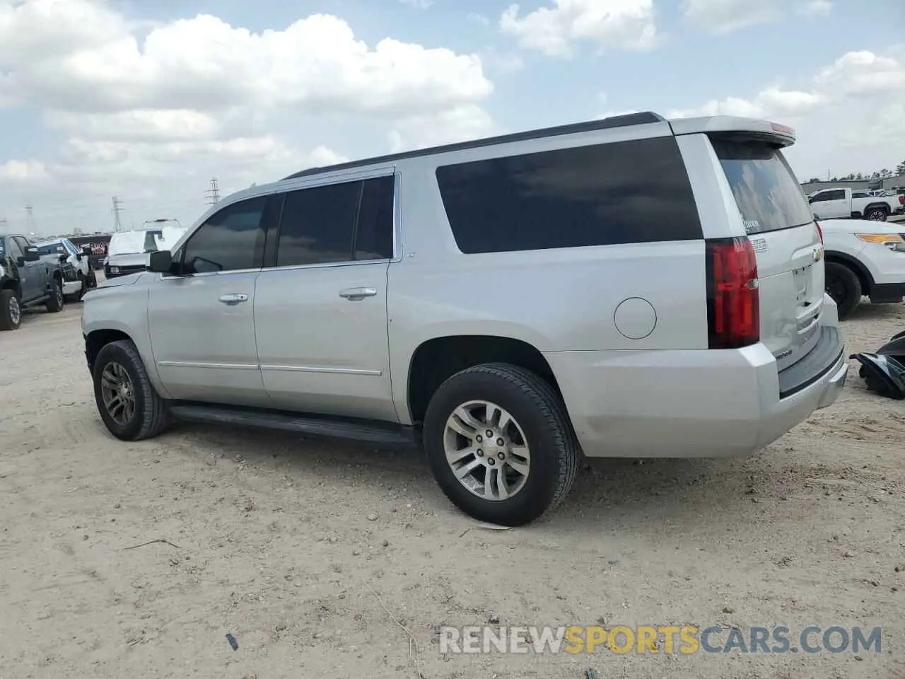 2 Photograph of a damaged car 1GNSKHKC6KR335214 CHEVROLET SUBURBAN 2019