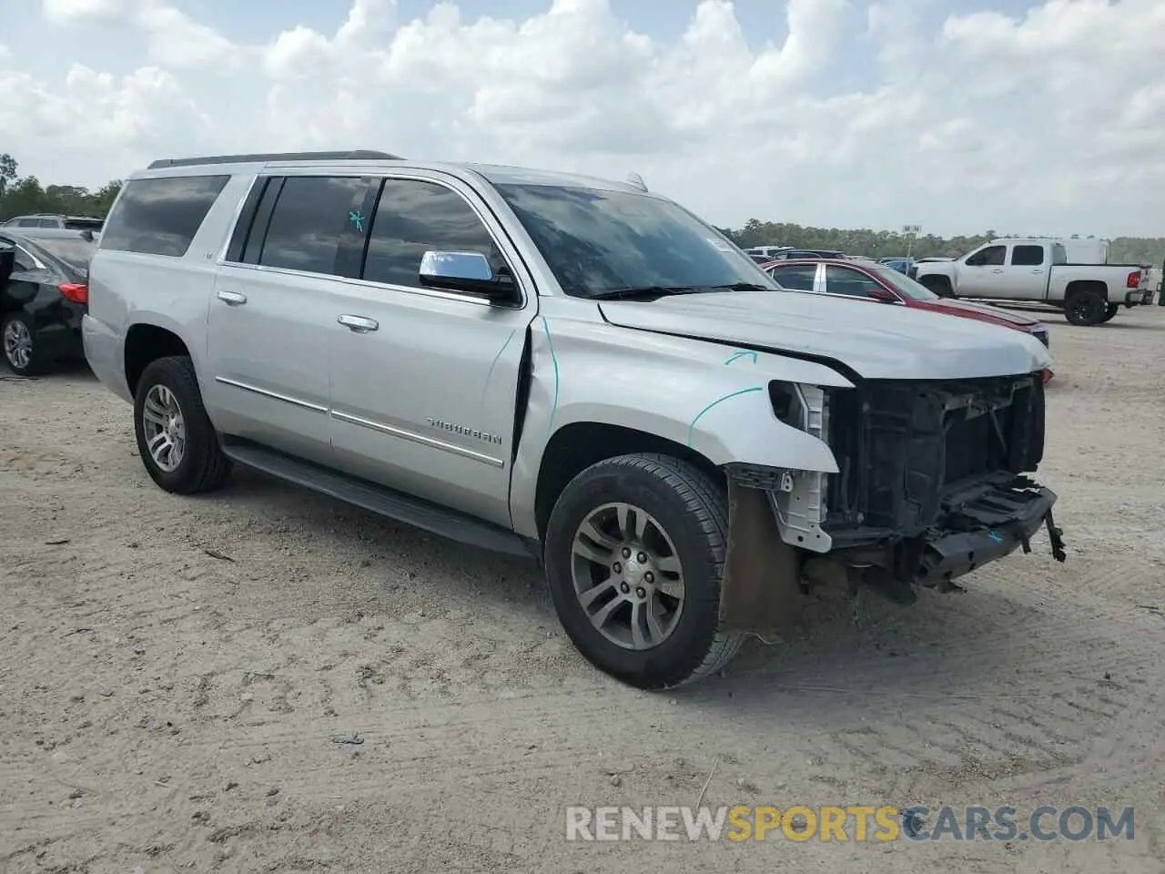 4 Photograph of a damaged car 1GNSKHKC6KR335214 CHEVROLET SUBURBAN 2019