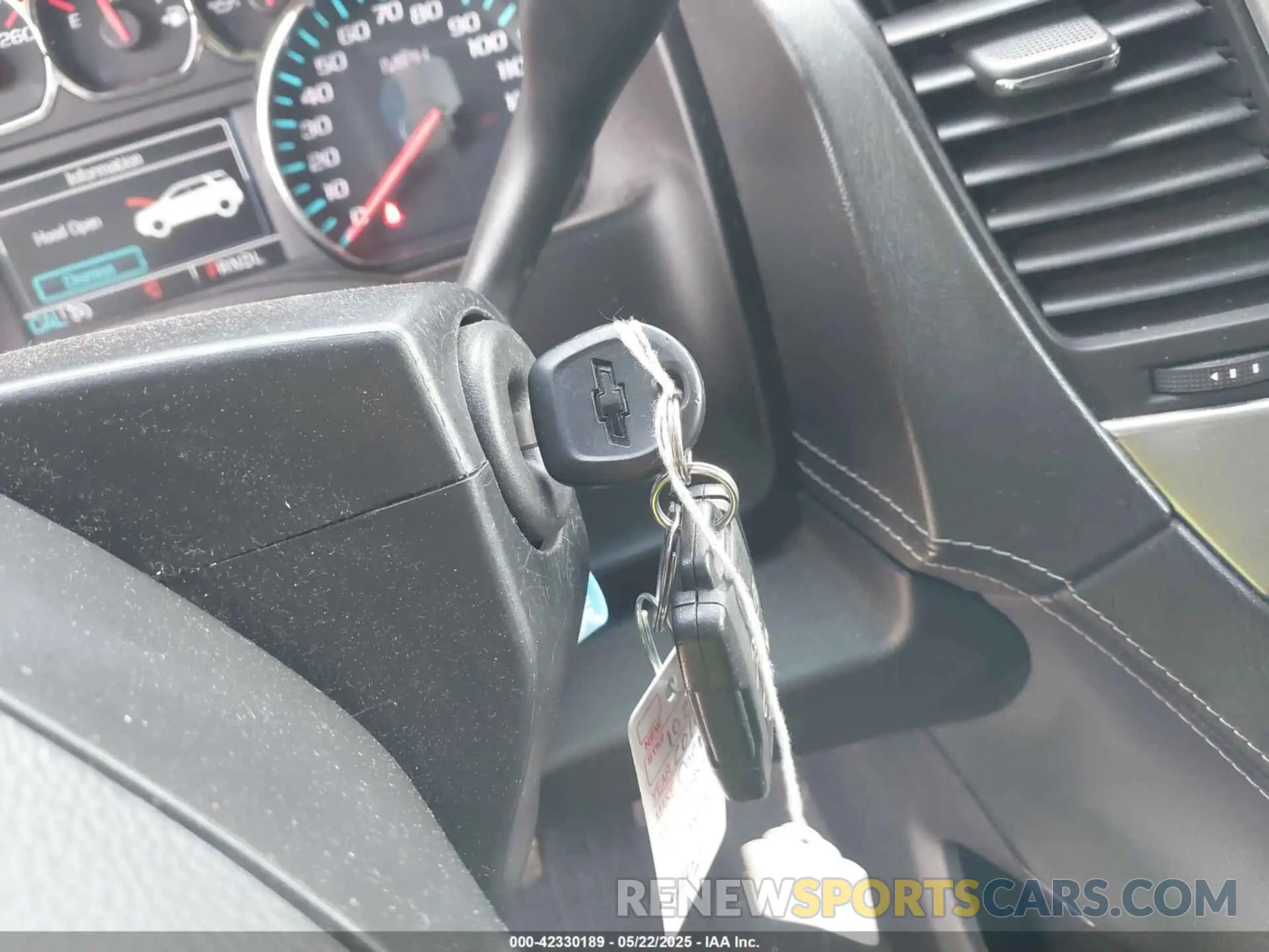 11 Photograph of a damaged car 1GNSKHKC7KR178227 CHEVROLET SUBURBAN 2019