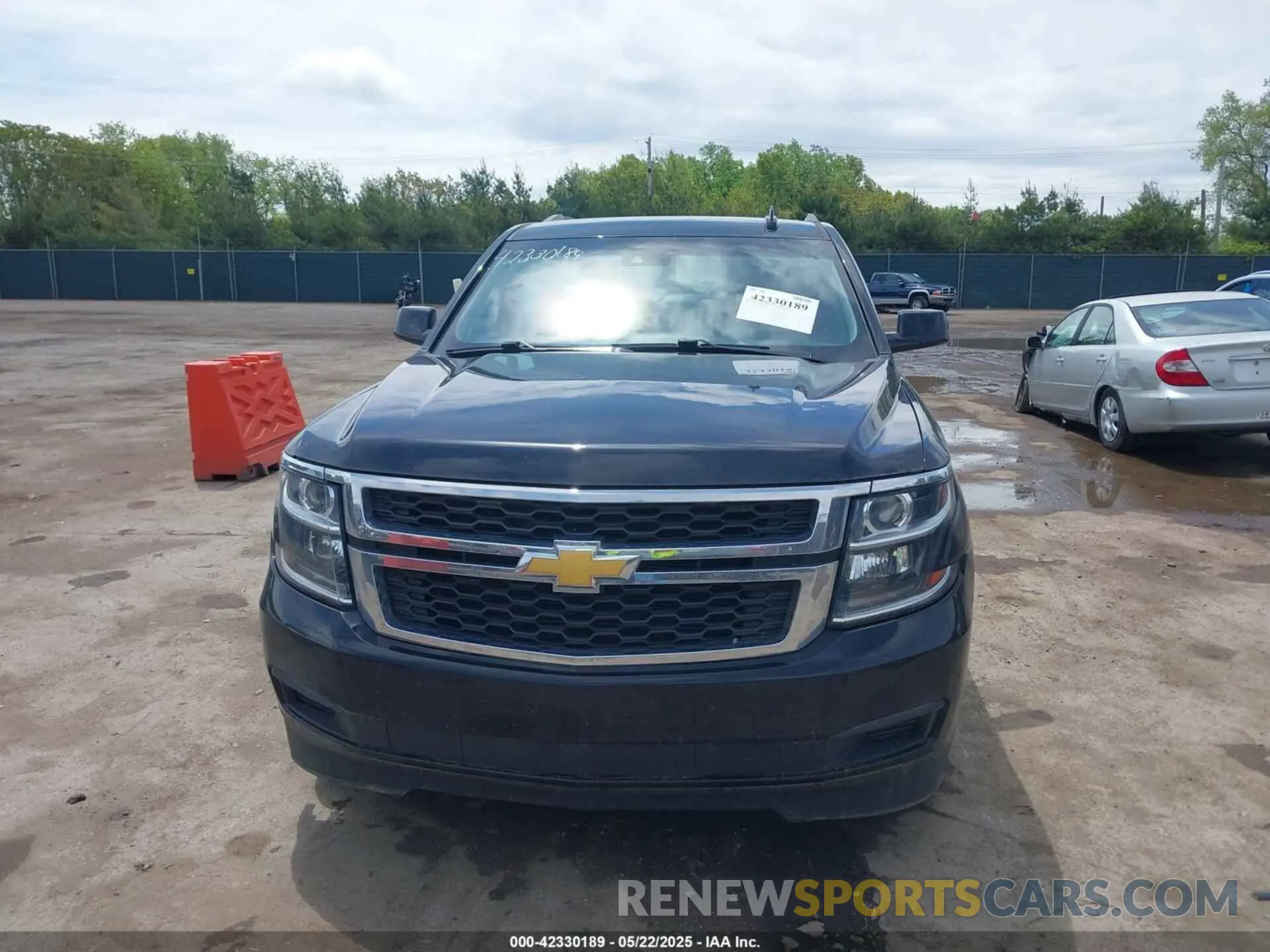 12 Photograph of a damaged car 1GNSKHKC7KR178227 CHEVROLET SUBURBAN 2019