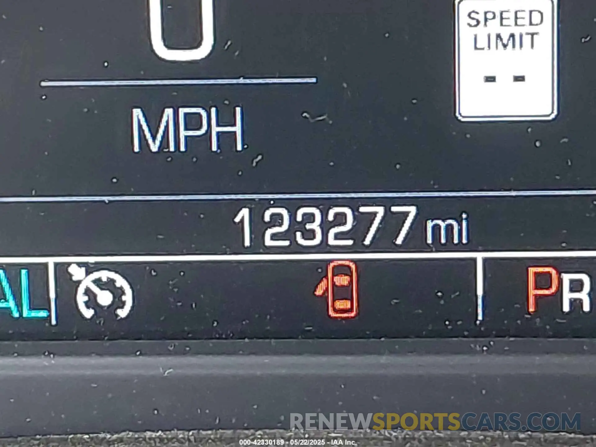 15 Photograph of a damaged car 1GNSKHKC7KR178227 CHEVROLET SUBURBAN 2019