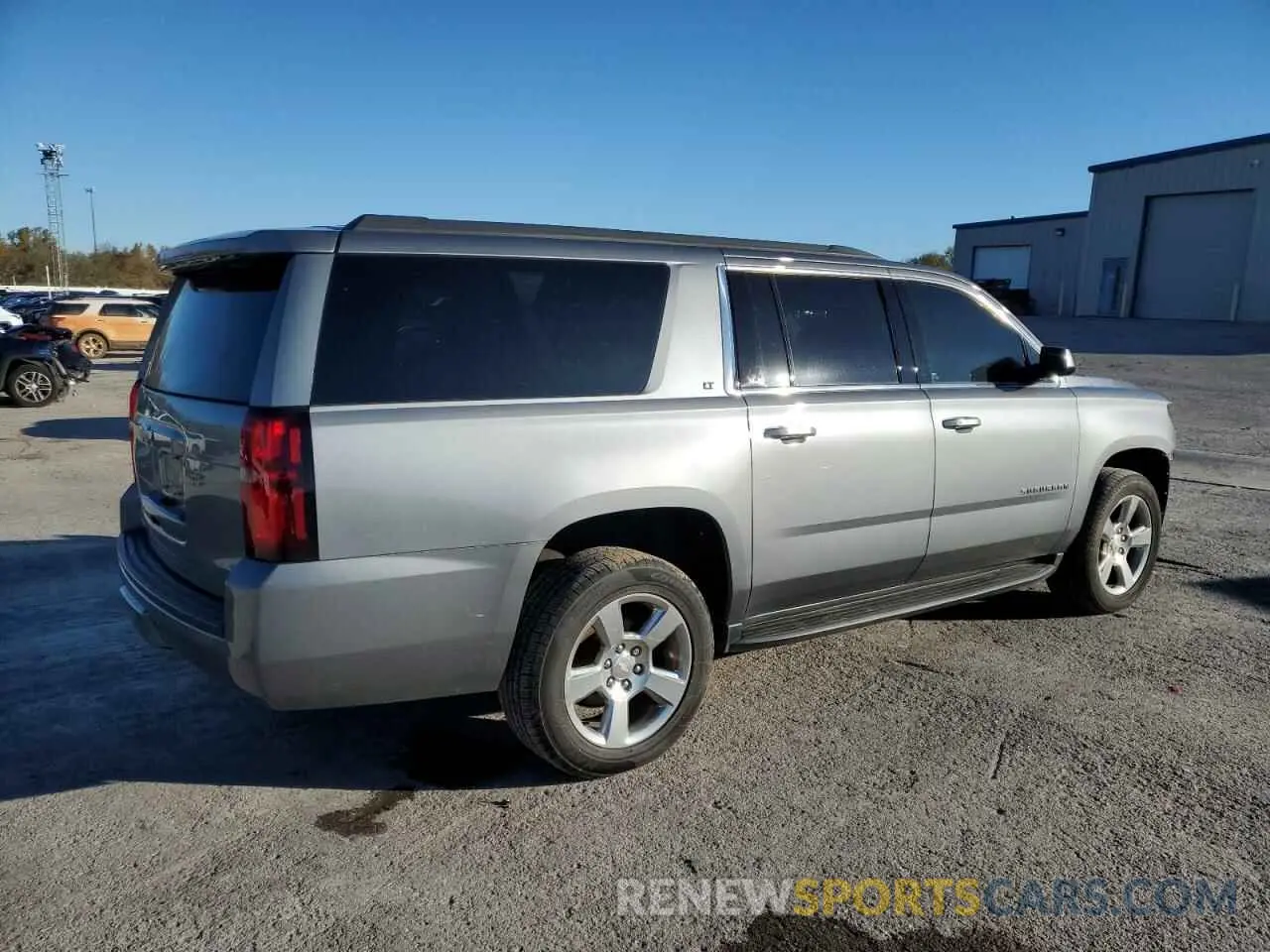 3 Photograph of a damaged car 1GNSKHKC8KR167205 CHEVROLET SUBURBAN 2019