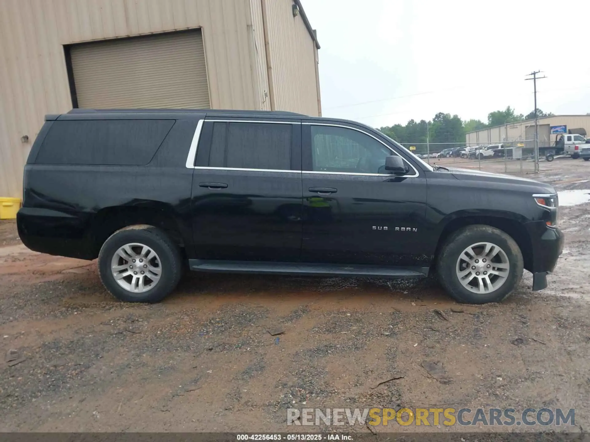 13 Фотография поврежденного автомобиля 1GNSKHKC8KR332167 CHEVROLET SUBURBAN 2019