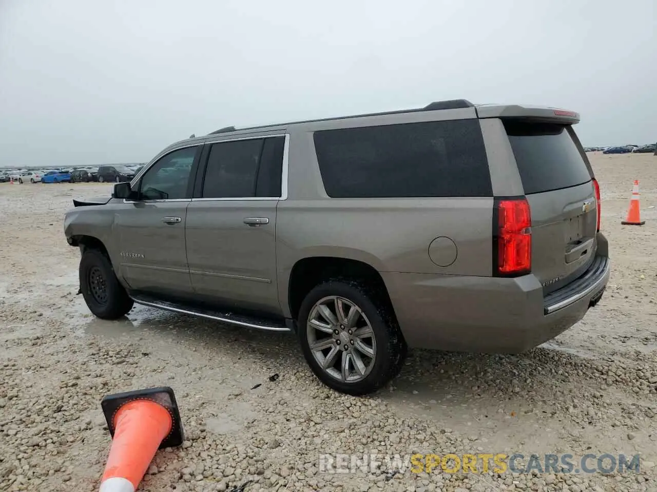 2 Фотография поврежденного автомобиля 1GNSKJKC7KR318154 CHEVROLET SUBURBAN 2019