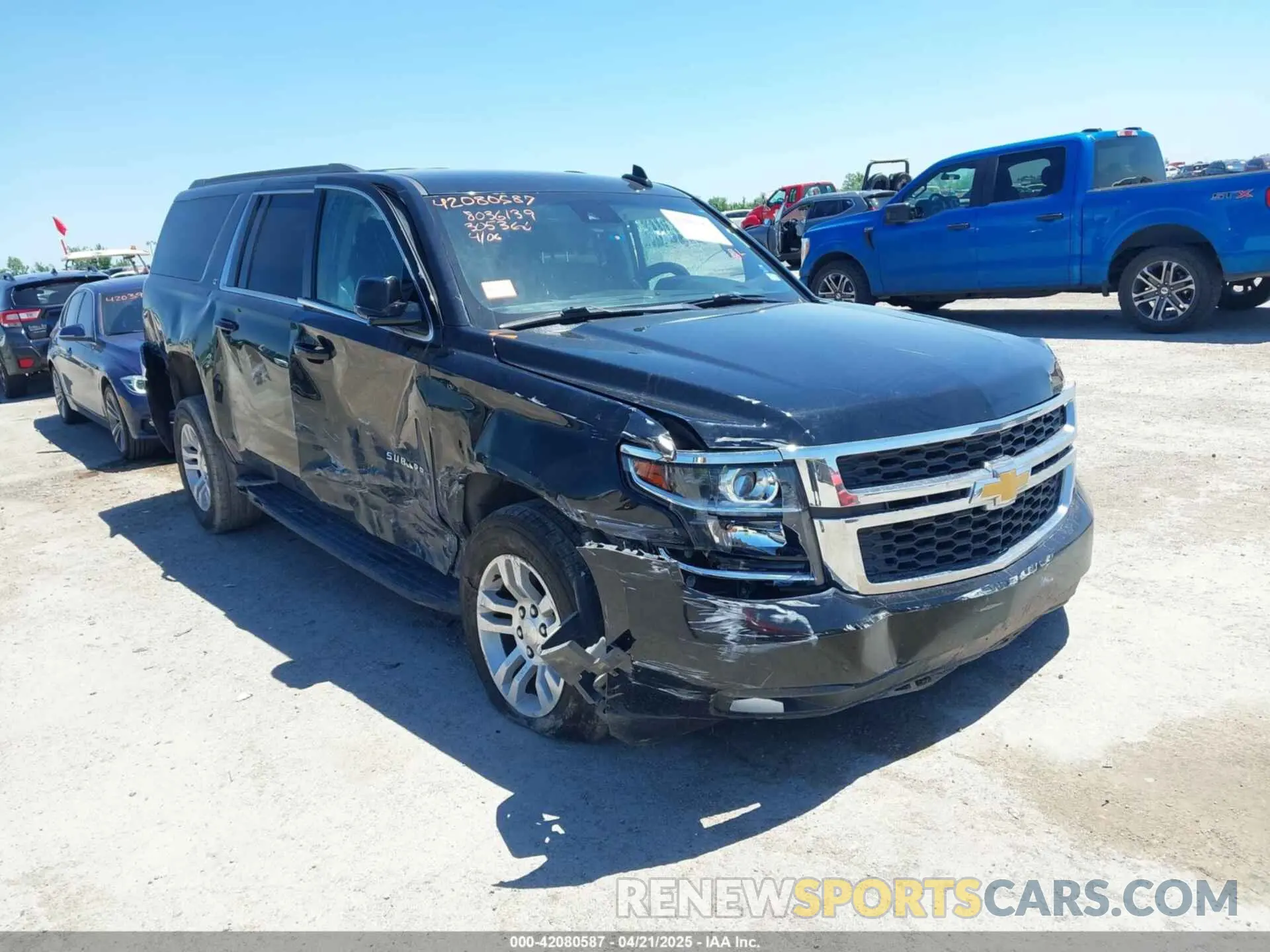 1 Фотография поврежденного автомобиля 1GNSCHKC2LR305366 CHEVROLET SUBURBAN 2020