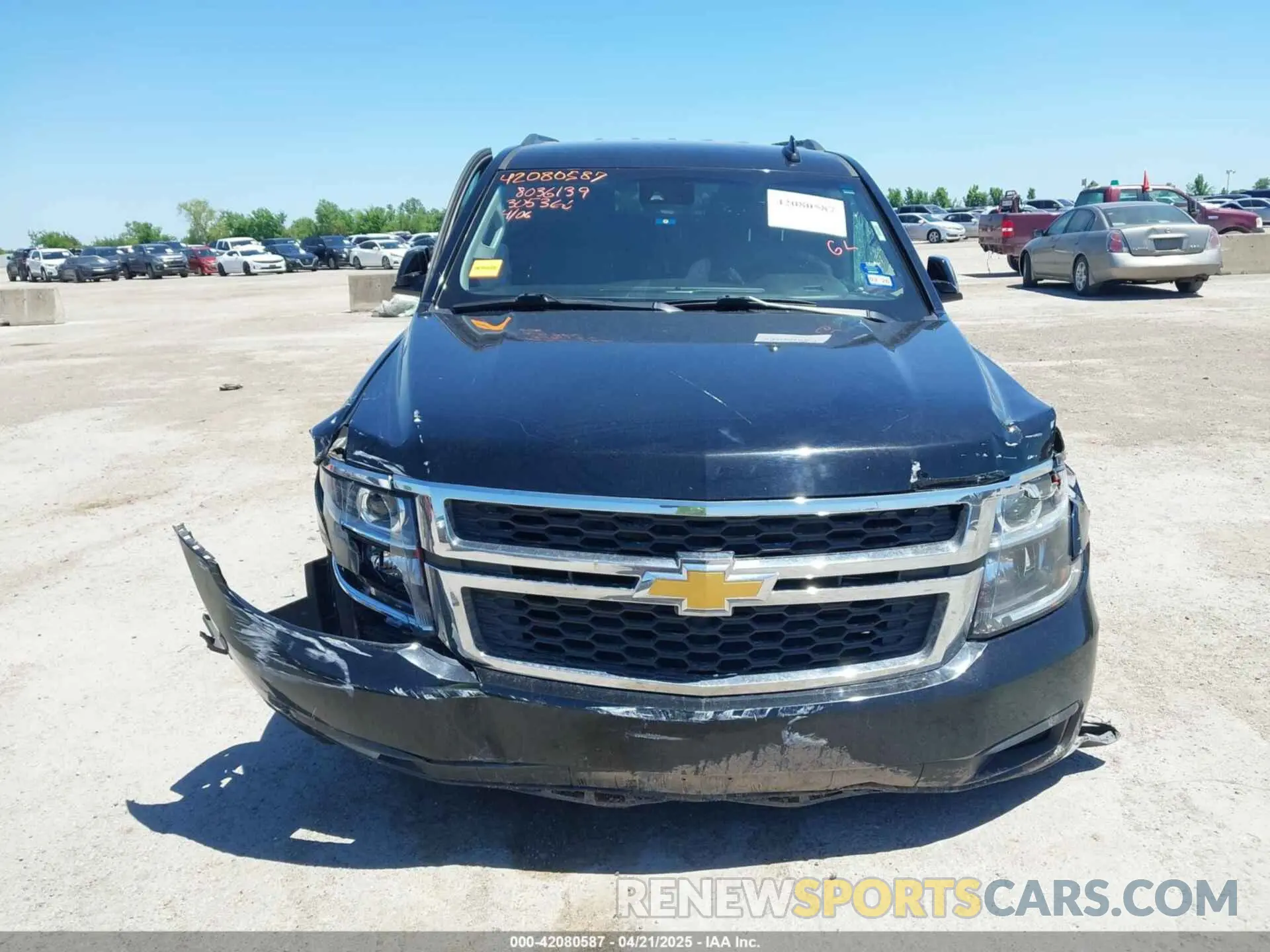 12 Фотография поврежденного автомобиля 1GNSCHKC2LR305366 CHEVROLET SUBURBAN 2020