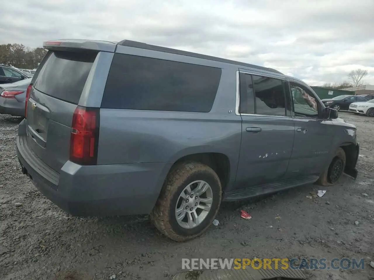 3 Photograph of a damaged car 1GNSCHKC3LR113910 CHEVROLET SUBURBAN 2020
