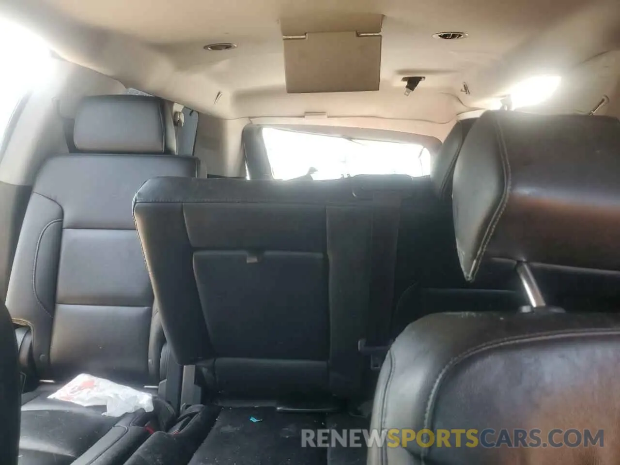 10 Фотография поврежденного автомобиля 1GNSCHKC3LR188204 CHEVROLET SUBURBAN 2020