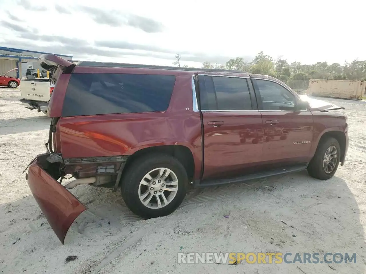 3 Фотография поврежденного автомобиля 1GNSCHKC3LR188204 CHEVROLET SUBURBAN 2020